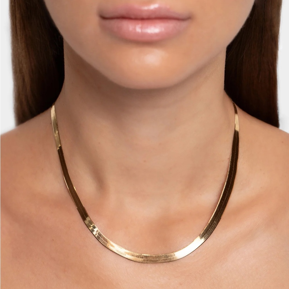 Ring Conceirge Herringbone Gold Necklace, Size 5mm 16 in